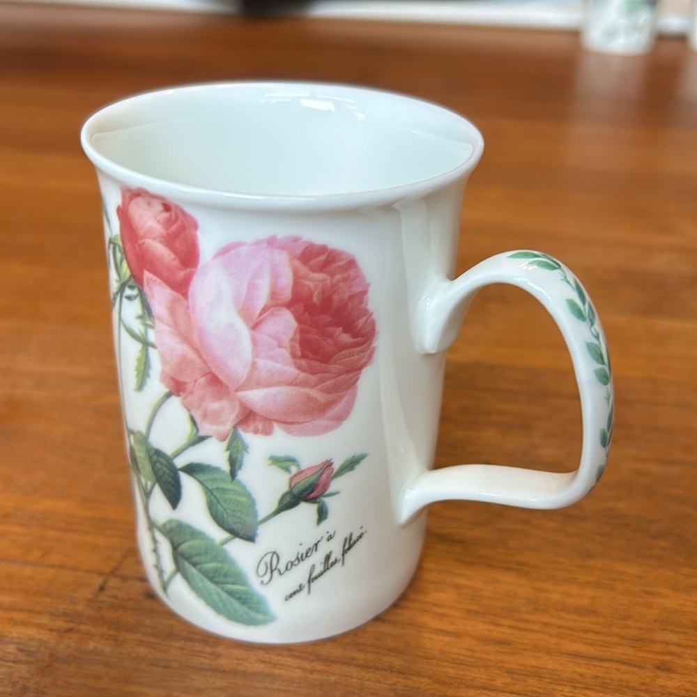 Roy Kirkham Redoute Roses Fine Bine China Tall Tea Cup